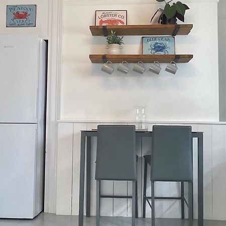 Large 5 Bed 3 Bath House 300 Meters From Beach And Restaurants Newquay  Exterior photo